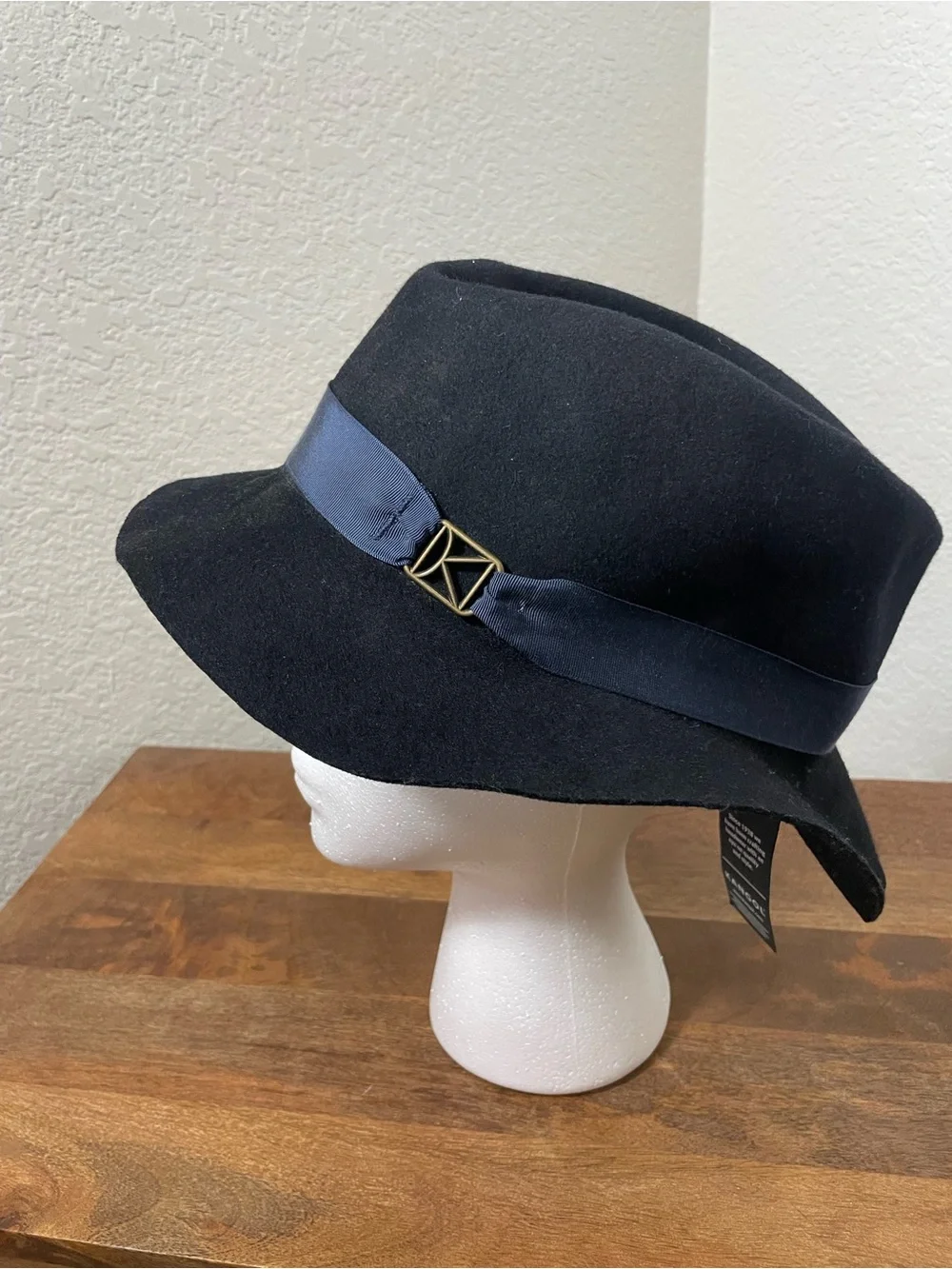 Kangol Kross Arnold Black Wool Felt Fedora Hat  Made in USA Unisex